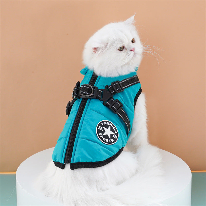 Veste avec anneaux d’attache pour laisse Maison Câline, coloris bleu ciel, portée